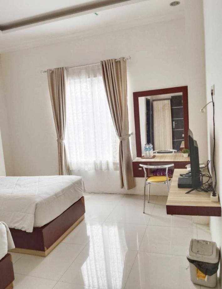 Khariz Hotel Букиттинги Экстерьер фото