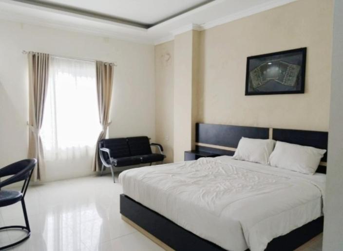 Khariz Hotel Букиттинги Экстерьер фото